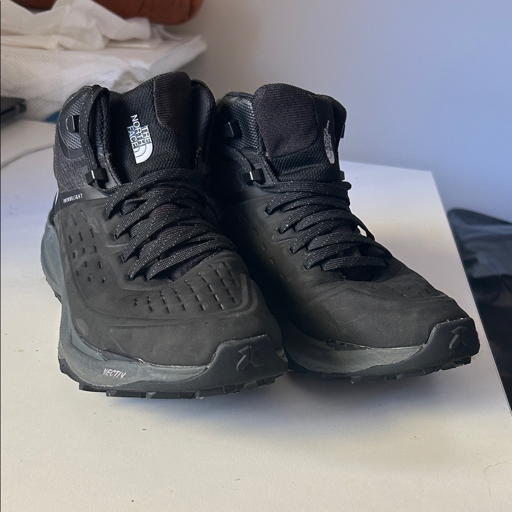 The North Face MEN’S VECTIV EXPLORIS 2 MID FUTURELIGHT